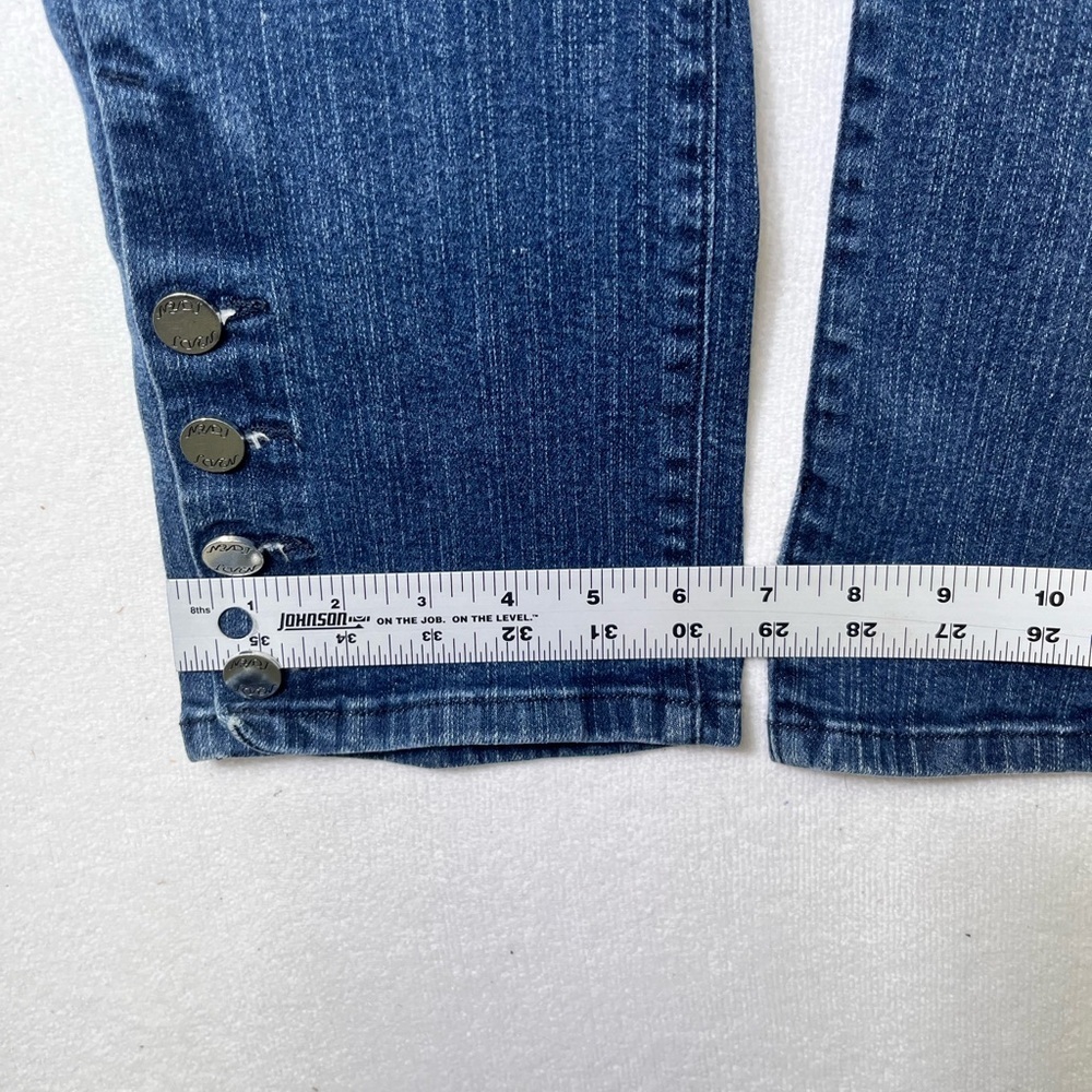 NYDJ Marilyn Straight Jeans Womens 8 Blue Denim Stretch Button legs Cute‎ 2569 - Picture 7 of 10